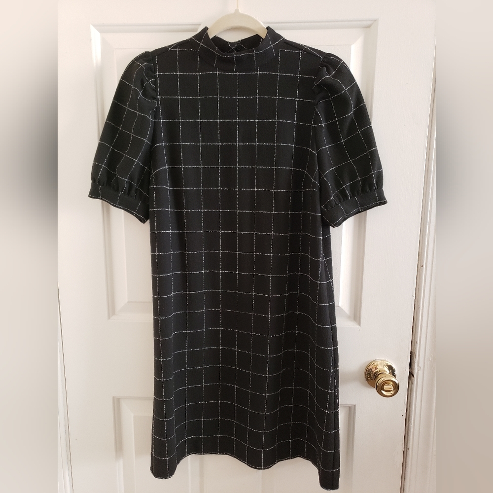 Loft Petite window pane puff sleeve shift dress